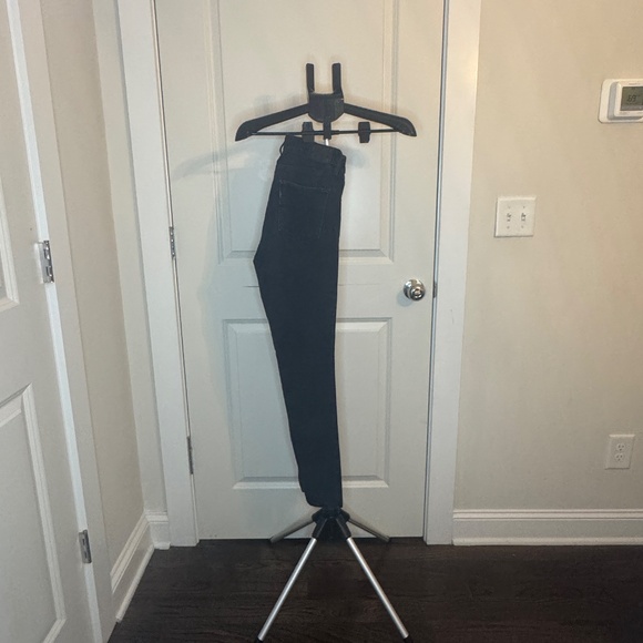 Levi’s Premium 721 High Rise Skinny Jeans – Black Wash – Size 28 - Picture 2 of 3